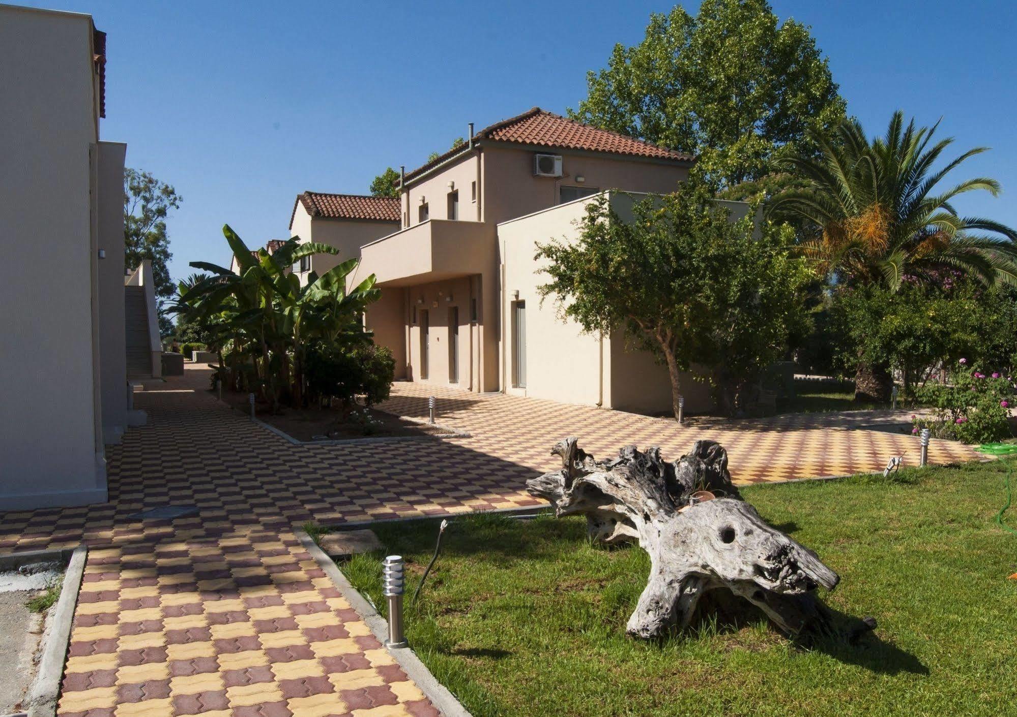 Hotel Sias Resort Agios Avgoustinos Exterior photo